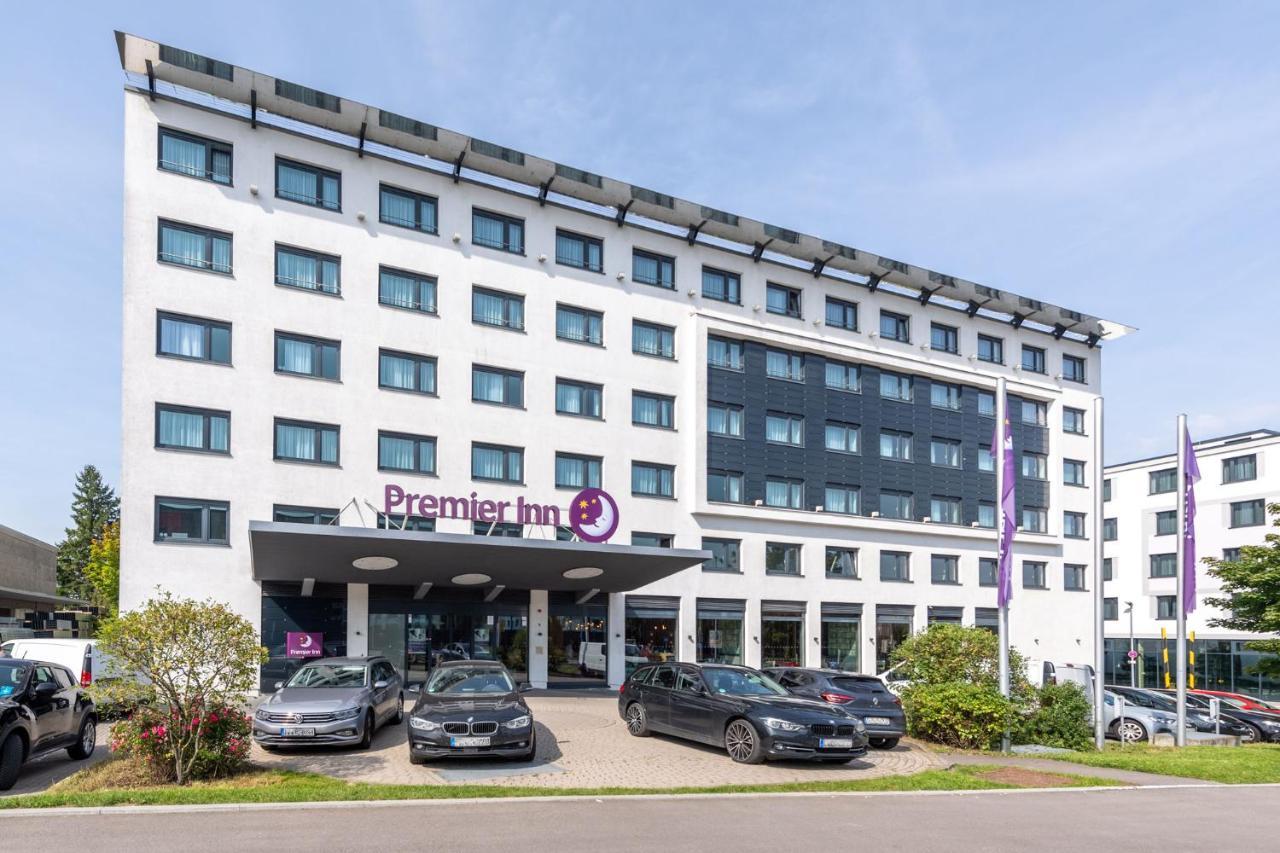 Hotel Premier Stuttgart Airport 3*